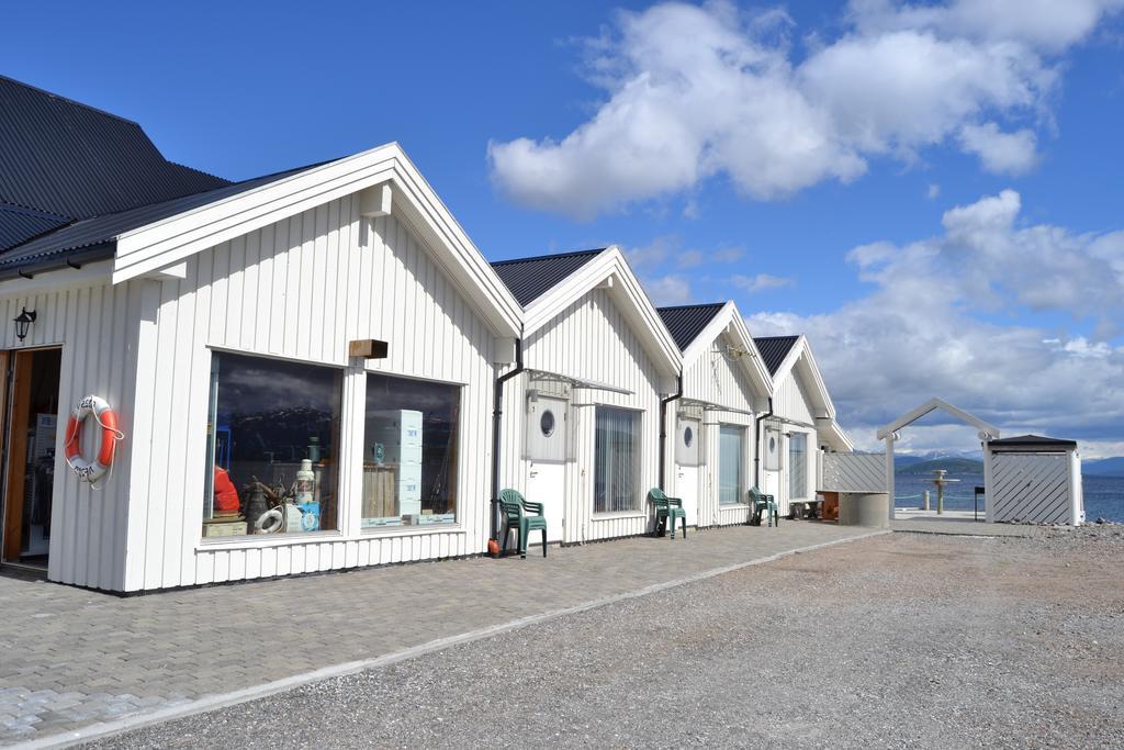 Hotel Arctic Seasport Løding Esterno foto