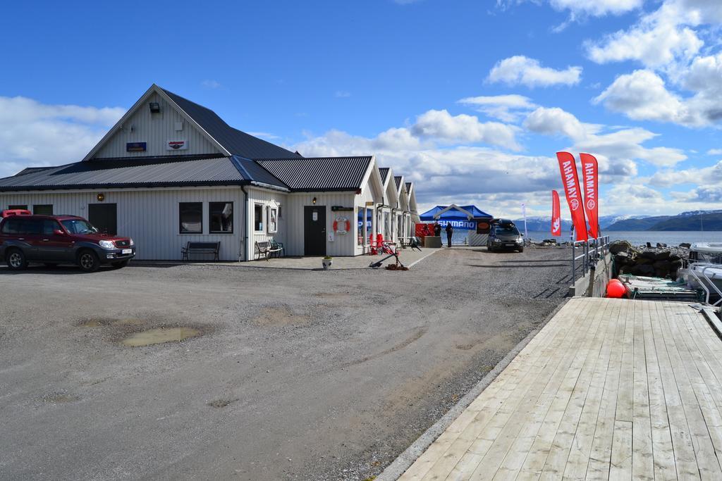 Hotel Arctic Seasport Løding Esterno foto