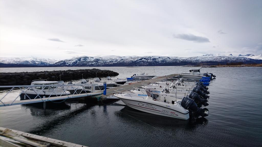 Hotel Arctic Seasport Løding Esterno foto