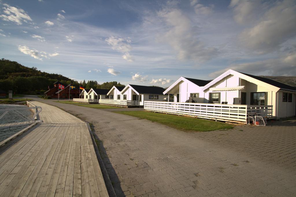 Hotel Arctic Seasport Løding Esterno foto